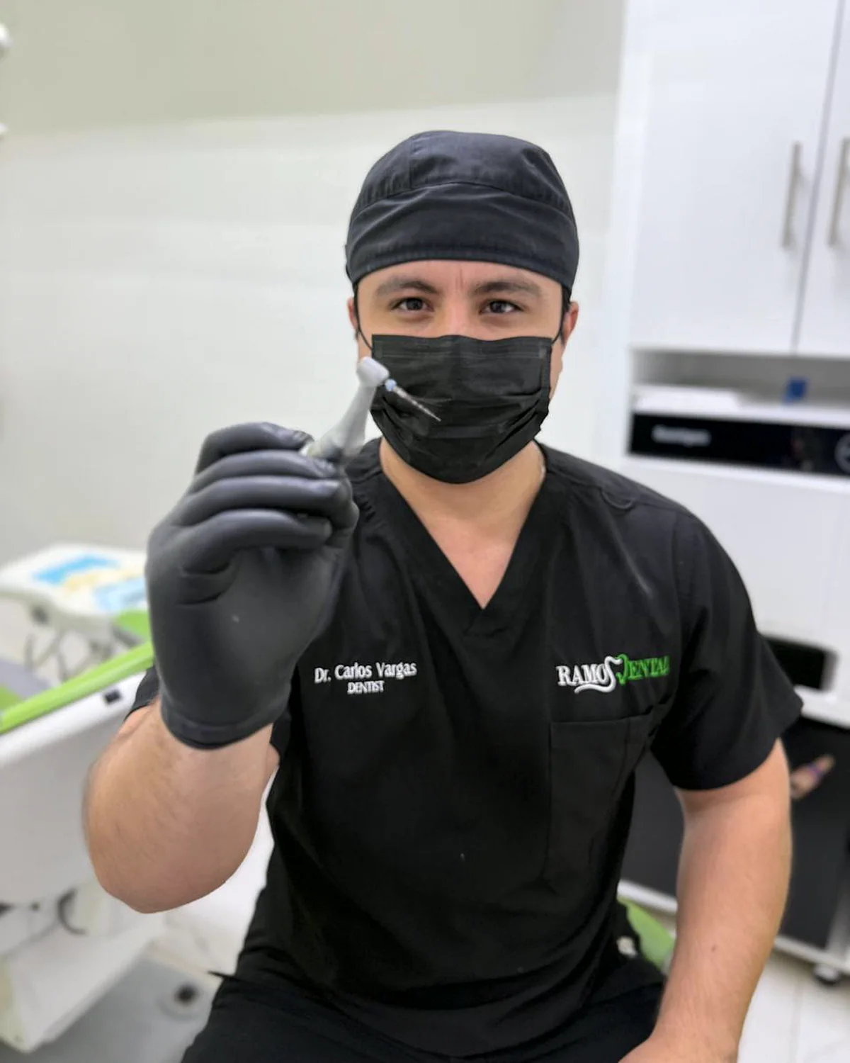 Dr. Carlos Vargas, Endodontics specialist at Ramos Dental.